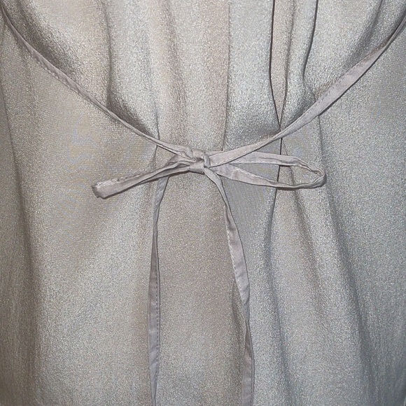 Ecote Urban Outfitters 💯 Silk grey Sleeveless Blouse Sz XS - Picture 12 of 16